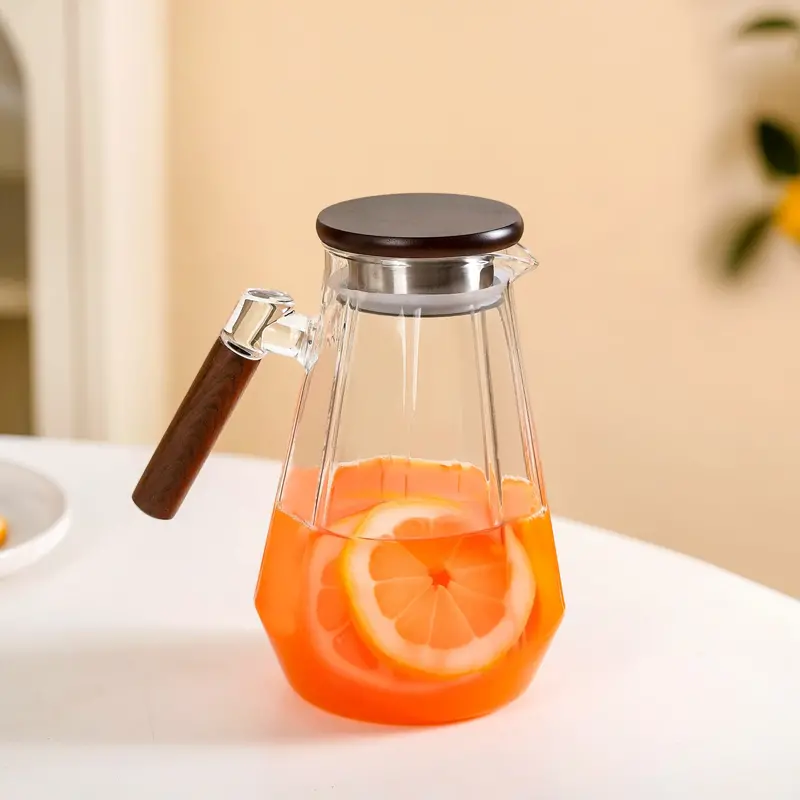 1800Ml Geometric Borosilicate Pitcher With Natural Wooden Handle 1
