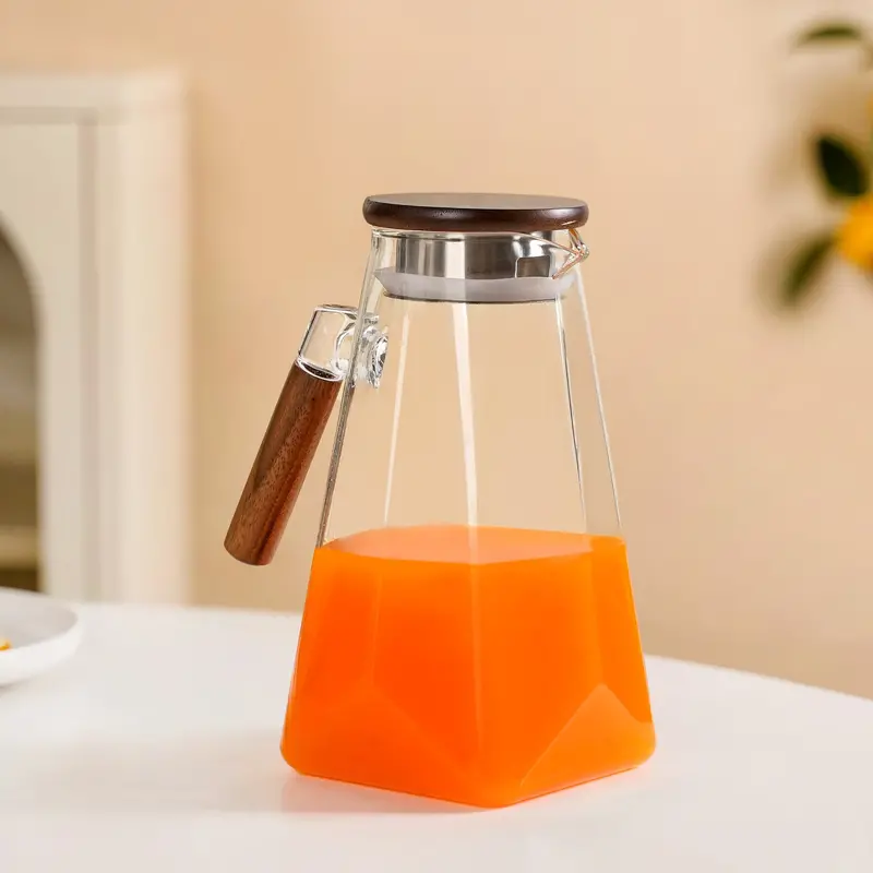 1800Ml Nordic-Inspired Borosilicate Glass Jug 1