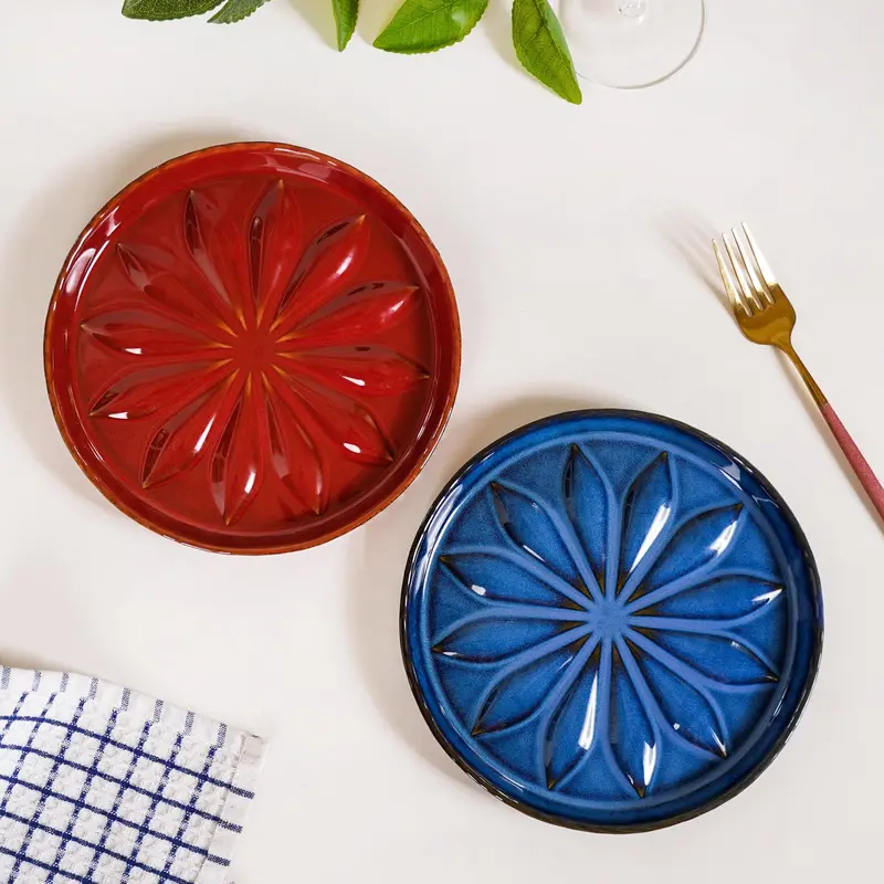 3D Floral Embossed Salad Plates – Set Of 2, Red & Blue, 19Cm 1