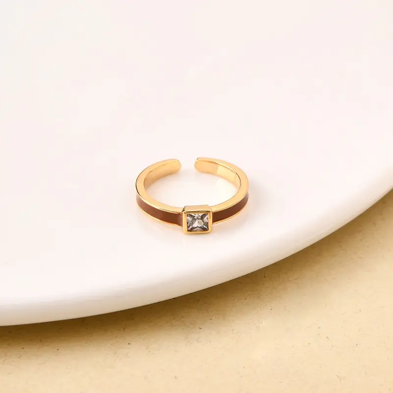 Adjustable Square-Cut Ring – Versatile Modern Fit 1
