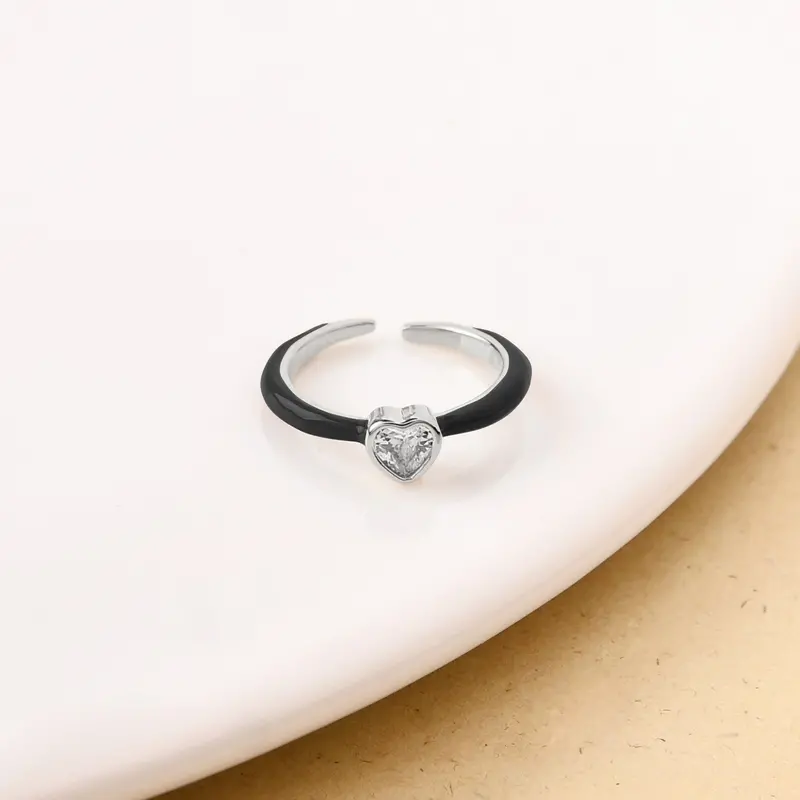 Black And Silver Geometric Ring – Angular Contemporary Design 1