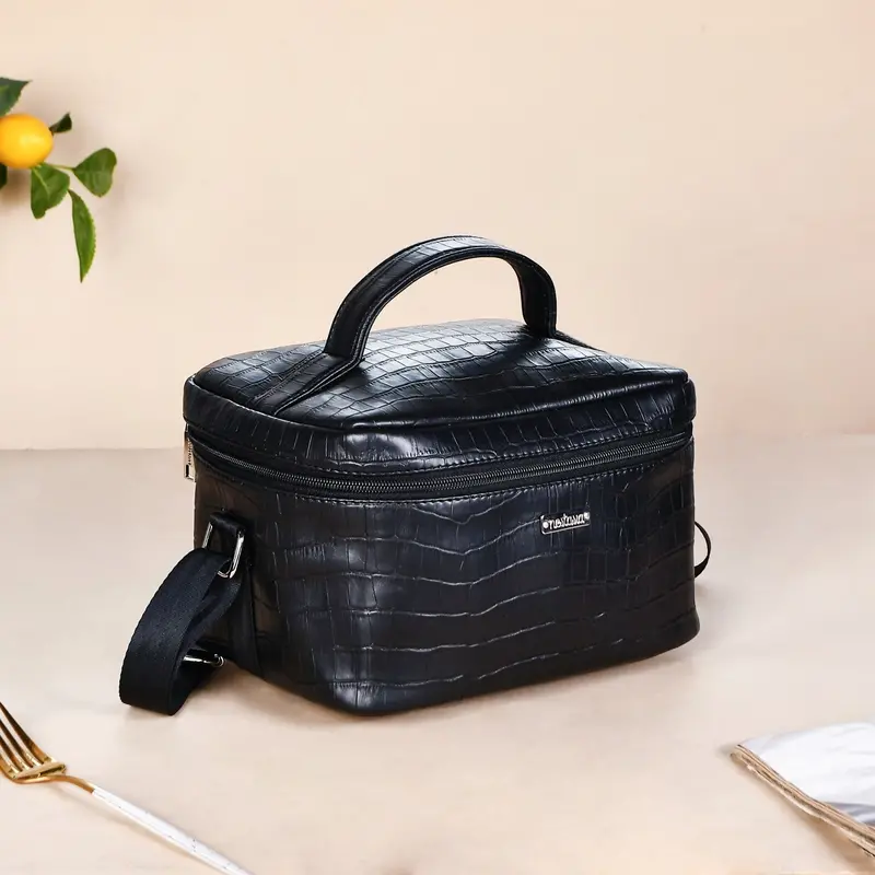 Black Crocodile-Effect Thermal Lunch Bag 1