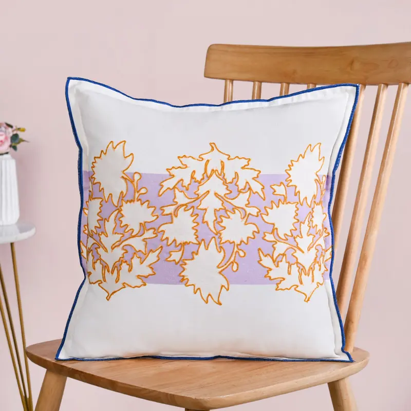 Bloom Era Meadow Cotton Cushion Cover – 43X43 Cm, Calming Botanical Print 1