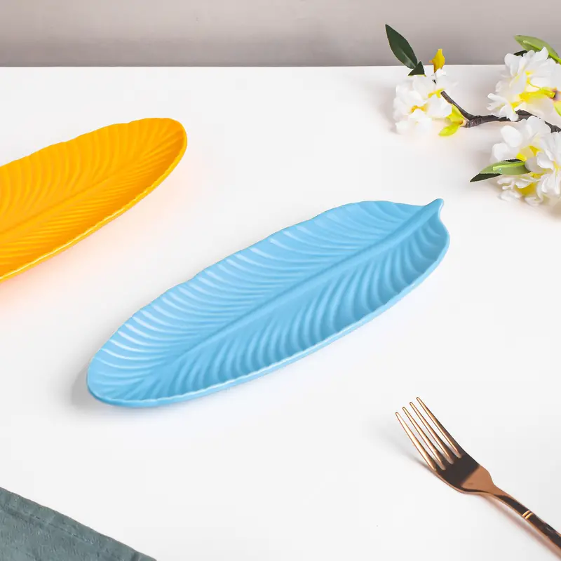 Blue Leaf-Embossed Muffin Platter 1