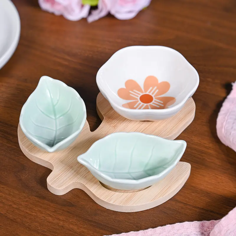 Botanical-Inspired Snack Platter Set With Flower And Leaf Design 1