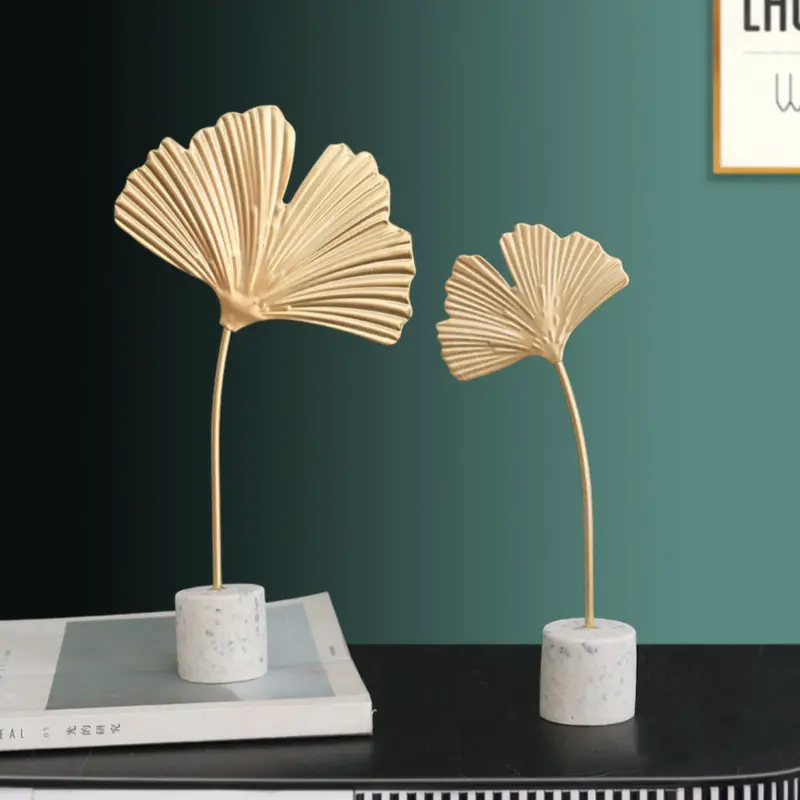 Botanical Leaf Accent Decor – Natural Table Styling Element 1