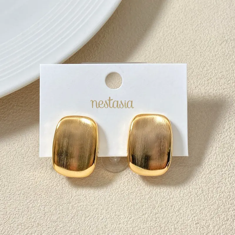 Contour Gold Stud Earrings – Minimalist Geometric Ear Jewelry 1