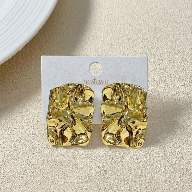 Distressed Gold Drop Earrings – Vintage-Effect Textured Pendant 1