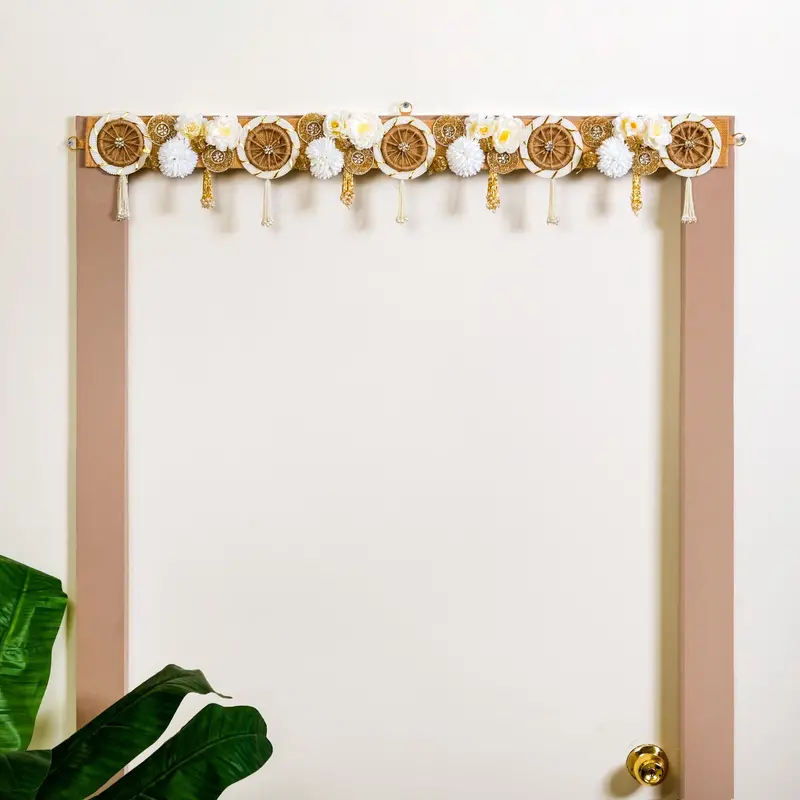 Eco-Conscious Floral Wall Hanging Toran – Natural Materials & Minimalist Design 1