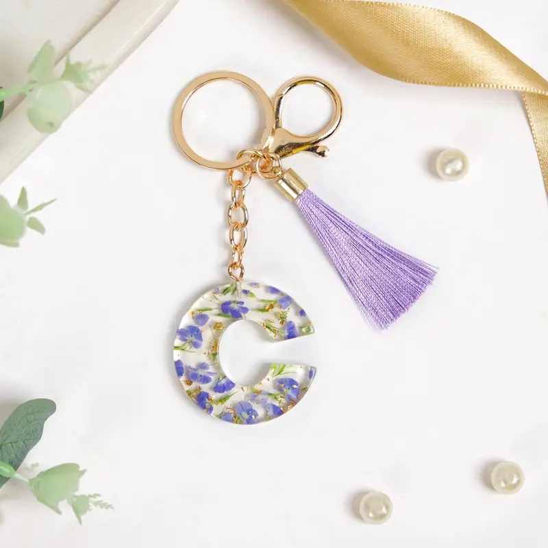 Elegant Alphabet Keychain – Letter C In Minimalist Style 1