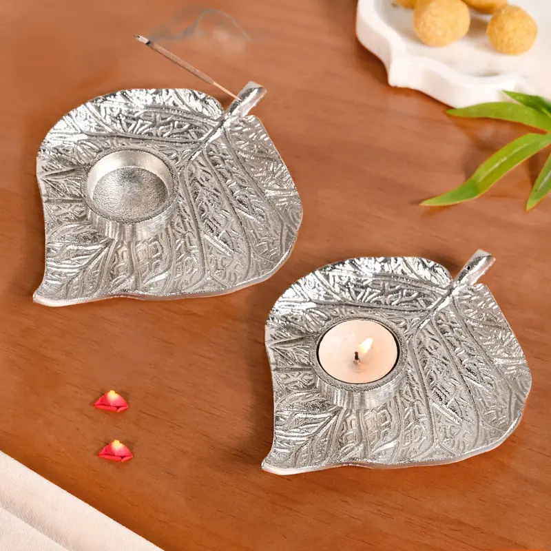 Elegant Leaf-Shaped Tealight & Agarbatti Holder Pair – Festive Gift Box 1