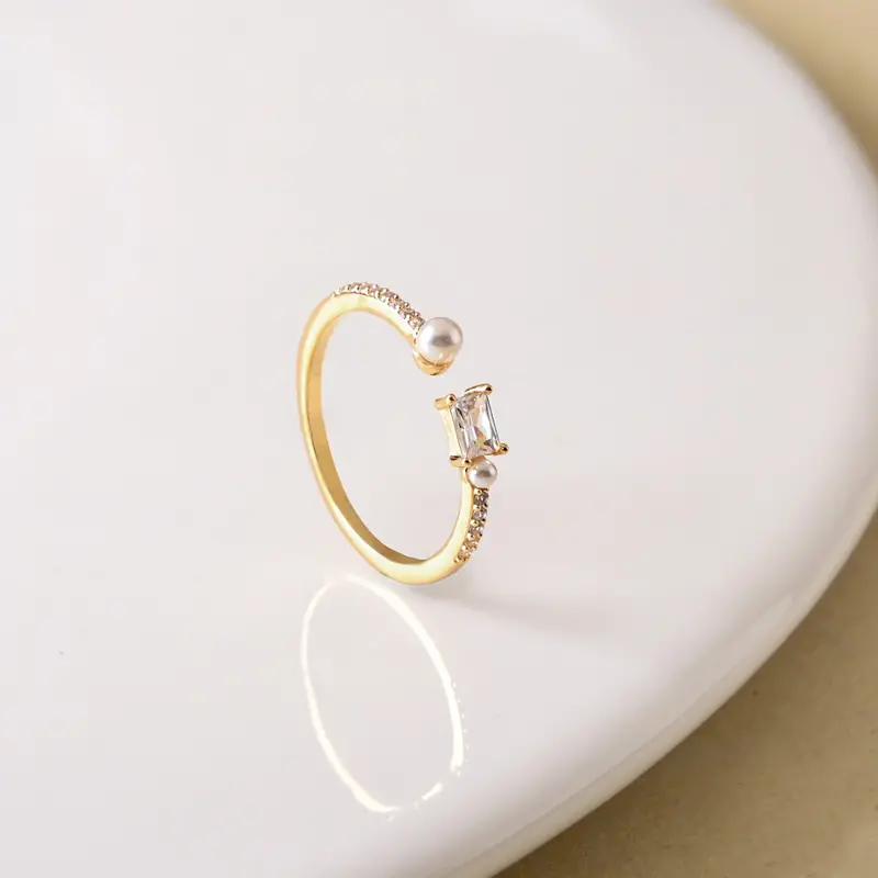 Emerald Cut Cultured Pearl Ring In 14K Gold 1