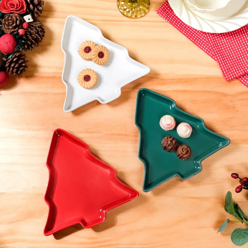 Festive Christmas Tree Ceramic Snack Plates (3 Pcs) 1