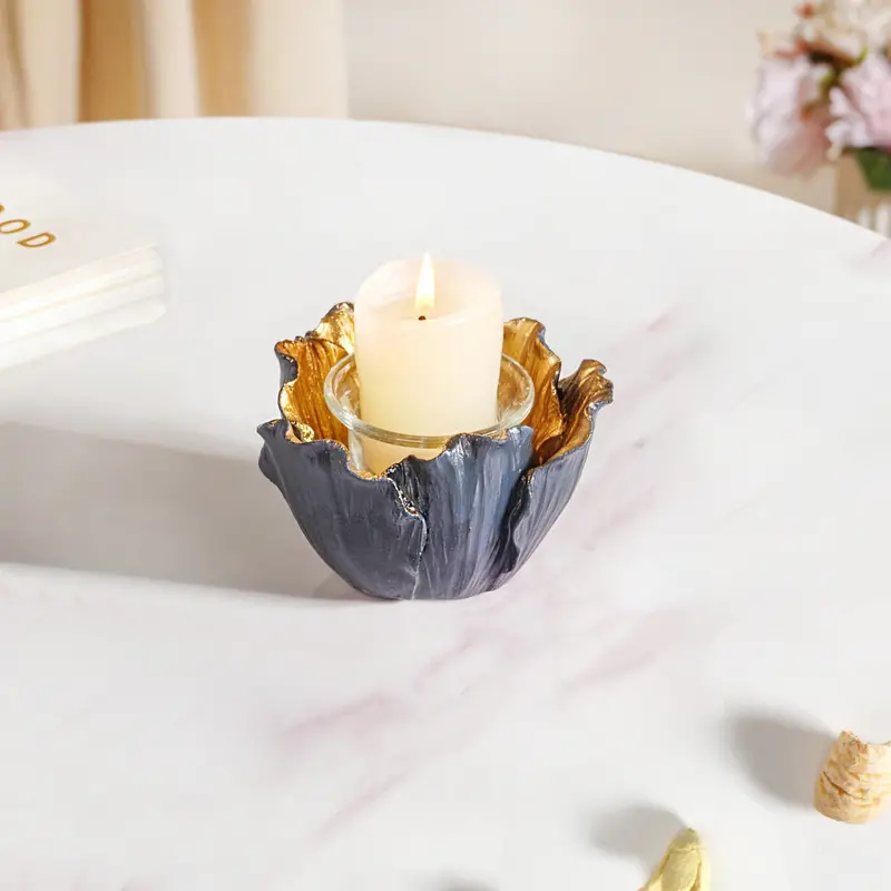 Gold Metallic Petal-Shaped Candle Holder For Modern Interiors 1