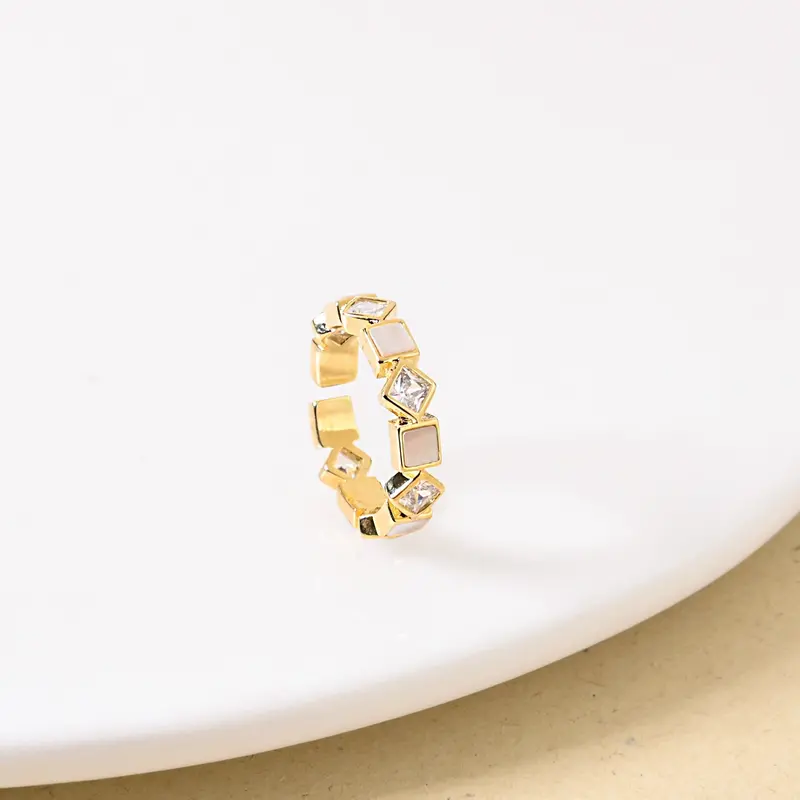 Gold Square Ring Featuring Brilliant Sparkle 1