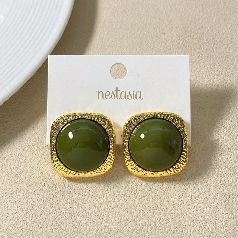 Green Art Nouveau–Style Vintage Stud Earrings 1