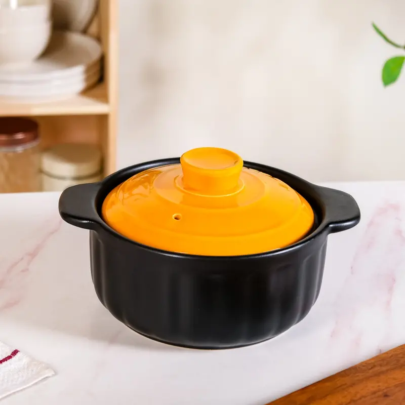 Handcrafted 2.2L Braising Clay Pot For Authentic Flavors 1