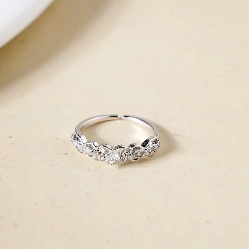 Happy Hearts Silver Ring – Playful Romantic Jewelry 1