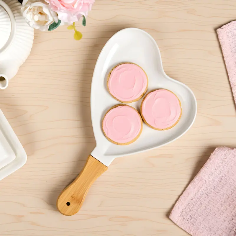 Heart-Shaped Ceramic Serving Platter With Ergonomic Wooden Handle 1