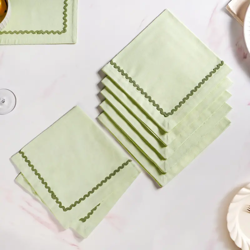 Isabelle Green Cotton Napkin Set Featuring Rick Rack (6-Piece) 1