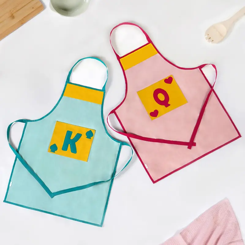 King & Queen Themed Apron Set – Playful Royal-Inspired Cooking Pair 1