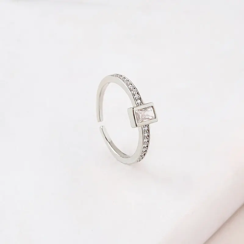 Lustrous Silver Radiance Ring 1