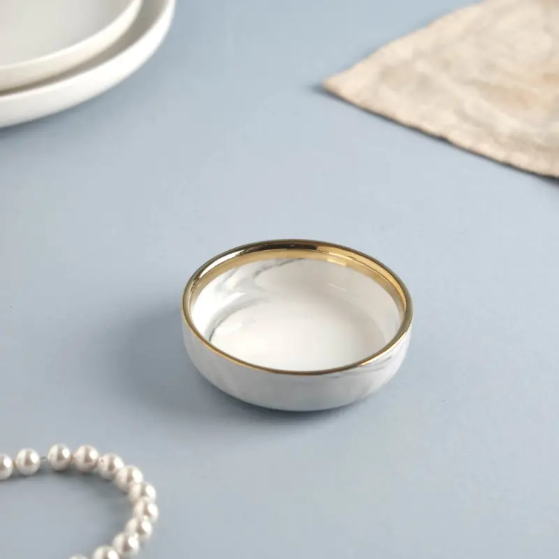Marble-Finish Dessert Serving Dish 1