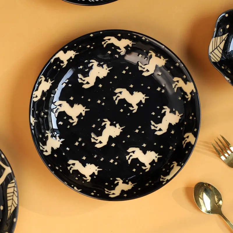 Matte Black Natura Ceramic Dinner Plates 1