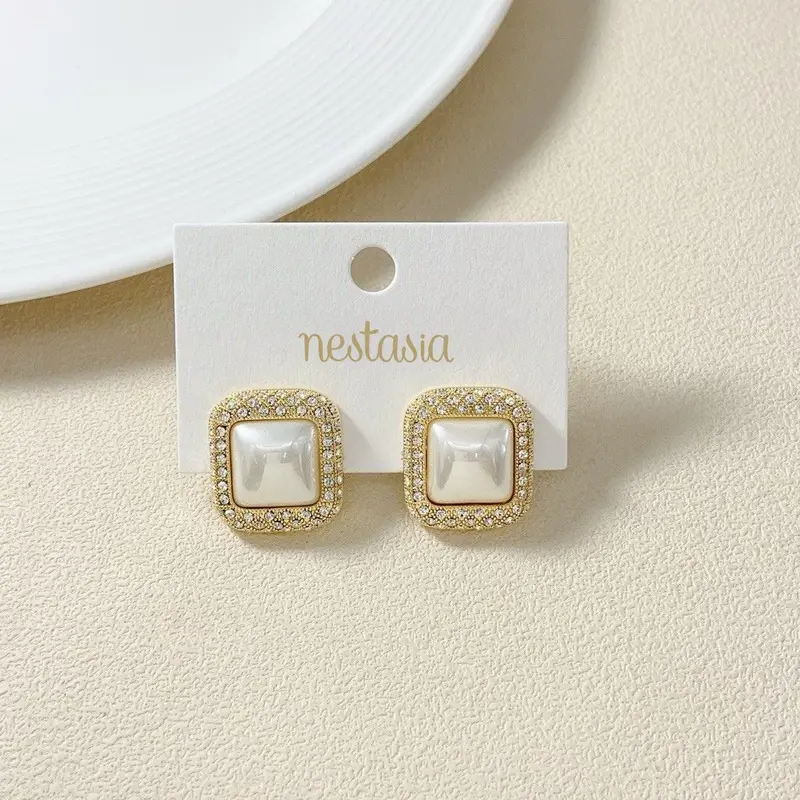Minimalist Gold-Frame Pearl Stud Earrings 1