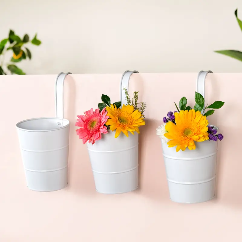 Minimalist Ivory Hanging Bucket Planters – 3-Piece Set 1