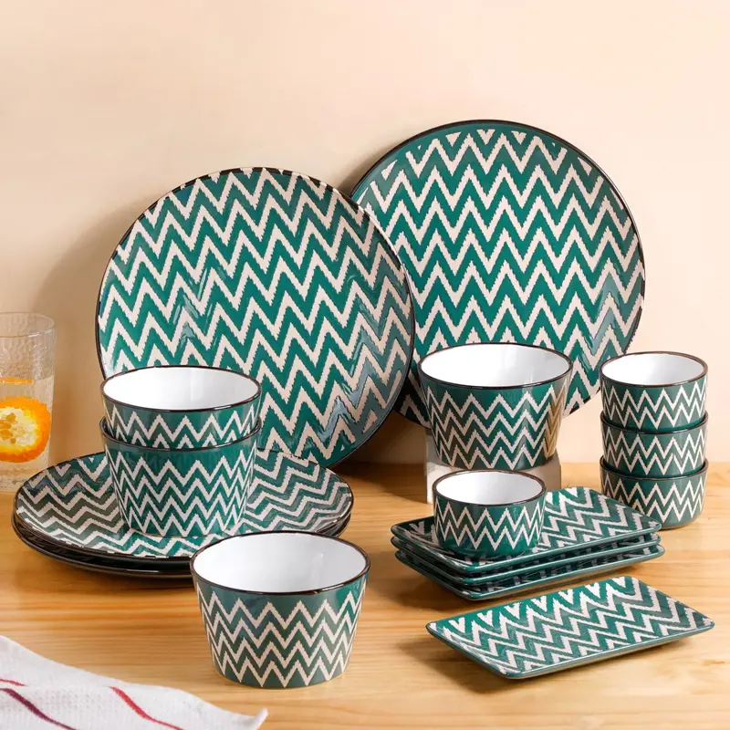 Oscilla Emerald Green 16-Piece Ceramic Dinnerware Set For Four 1