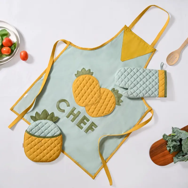 Pineapple-Printed Chef Apron With Mitten And Pot Holder 1