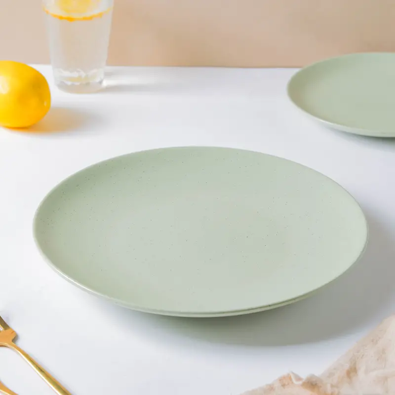 Pixie Glaze Green Dinner Plate – 11-Inch Artisan Ceramic Tableware 1