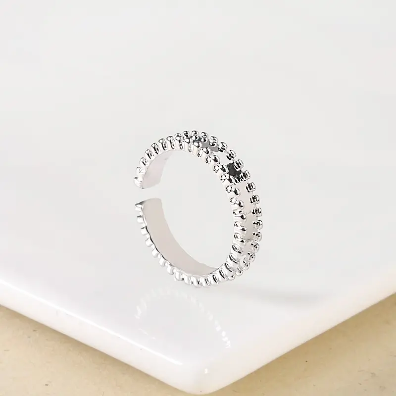 Polished Mirror-Edged Silver Ring 1