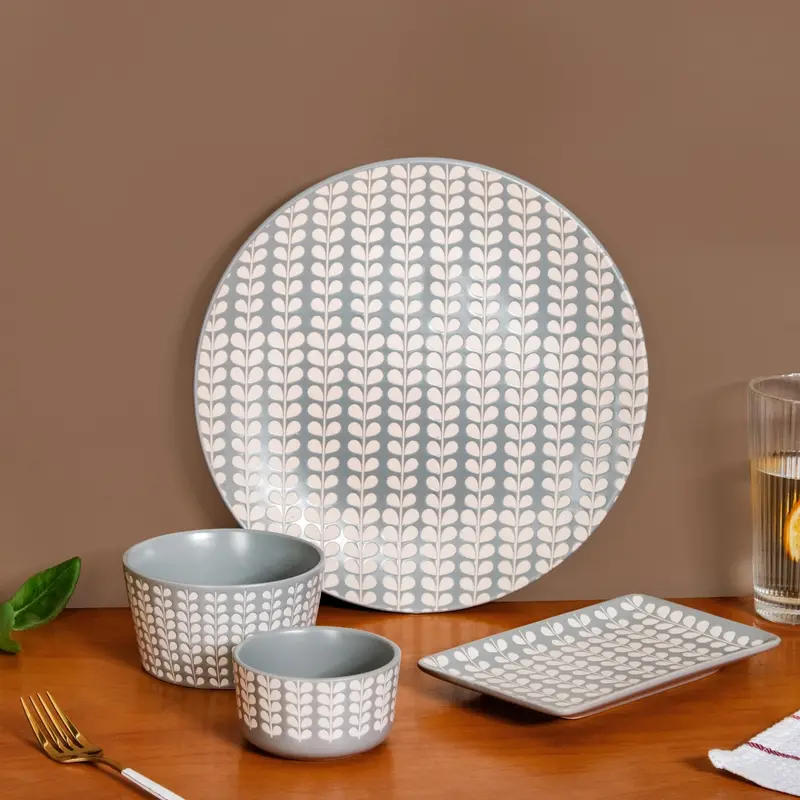 Robinia Ceramic Dinnerware Set – 24 Pieces For 6 1