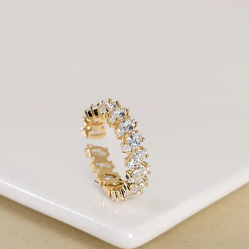 Shimmering Gold Leaf Ring 1