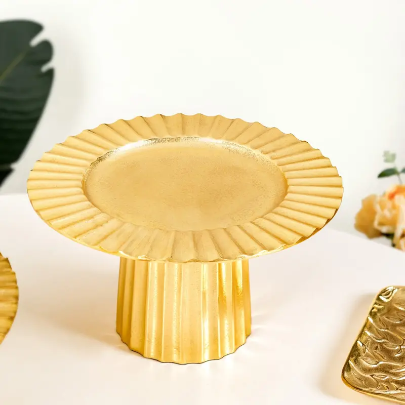 Short Halo Gold Dessert Riser For Compact Tablescapes 1