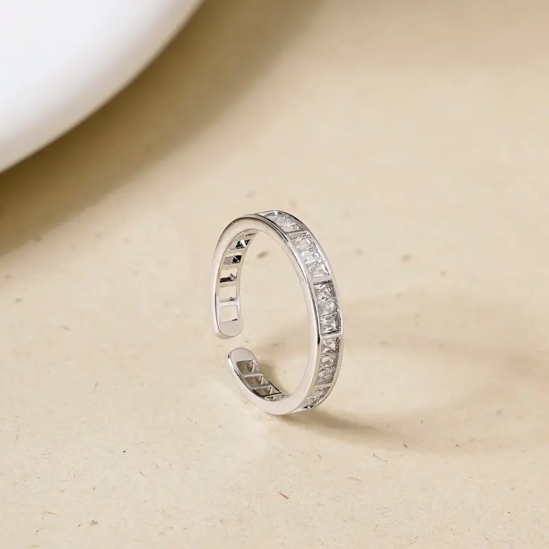 Silver Luxe Ring With Gilded Glow Accent 1