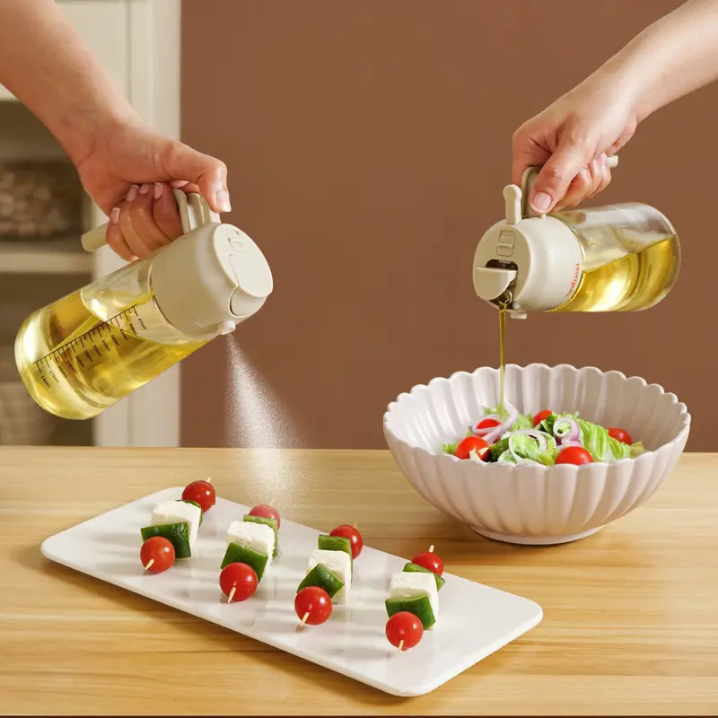 Spray-And-Pour Oil Dispenser – Soft Beige, 470 Ml With Integrated Spoon 1