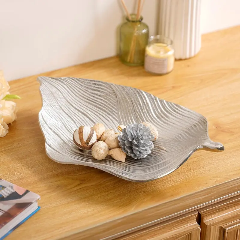 Statement Silver Leaf Decorative Table Tray – Artisan-Inspired Design 1