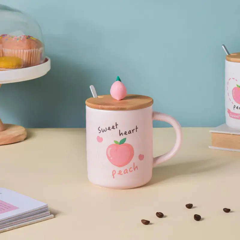 Sweet Peach Design Morning Tea Mug With Lid And Spoon – 350Ml (Pink Variant) 1