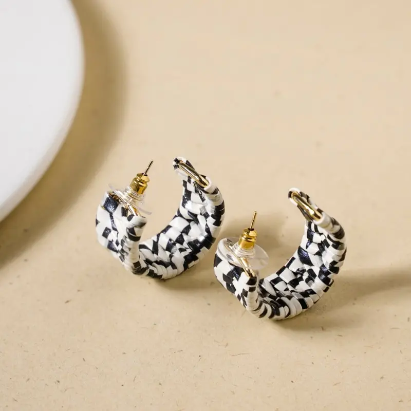 Textured Black-And-White J-Hoop Earrings For Contemporary Style 1