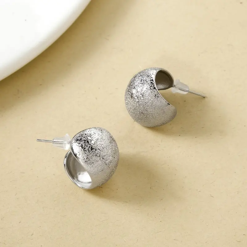 Textured Silver Huggie Earrings – Refined Everyday Essential 1