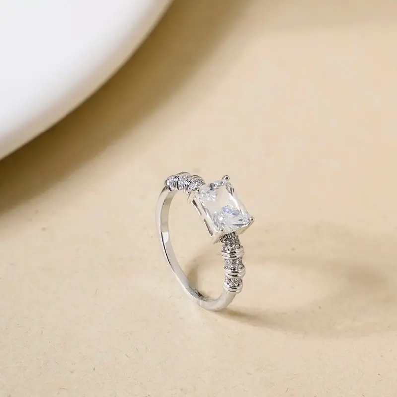 Timeless Silver Solitaire Stud Ring 1