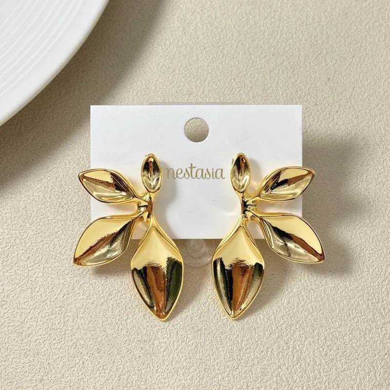 Tropical Grace Gold Earrings 1