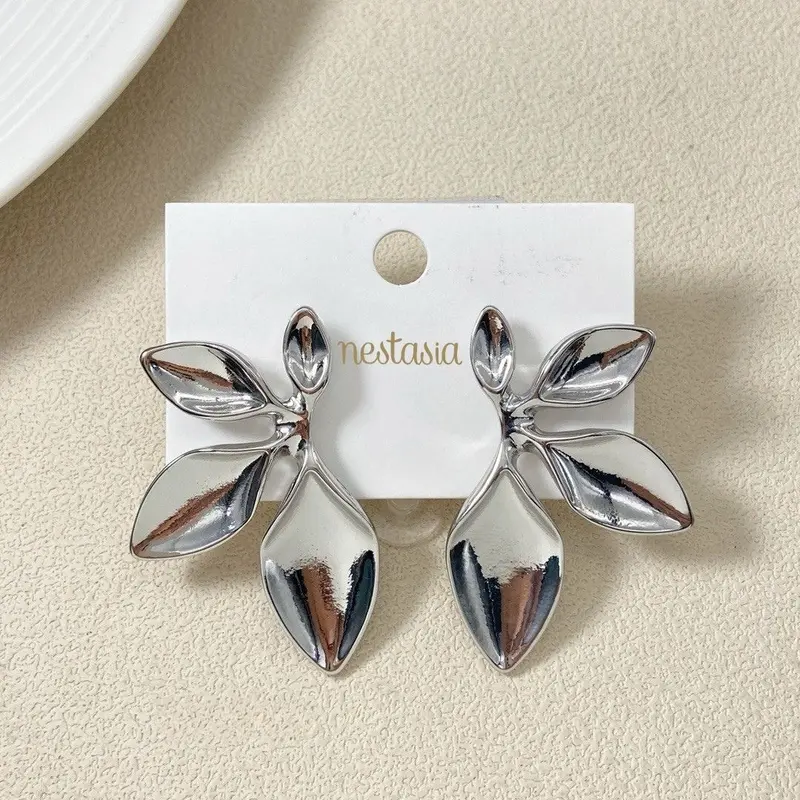 Tropical Grace Silver Earrings 1