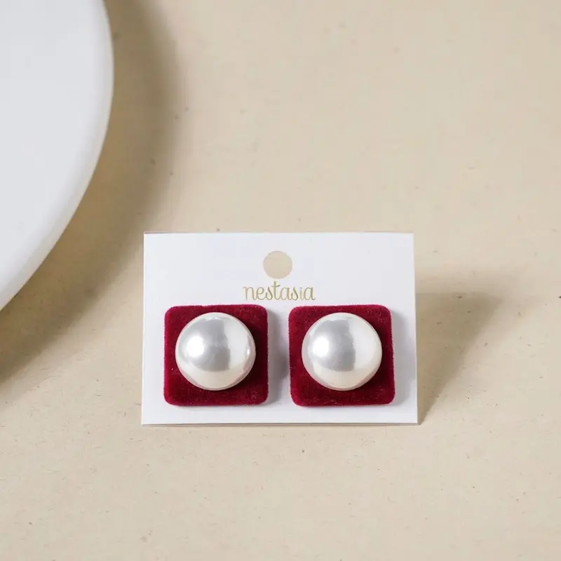 Velvet-Finish Maroon Square Pearl Studs 1