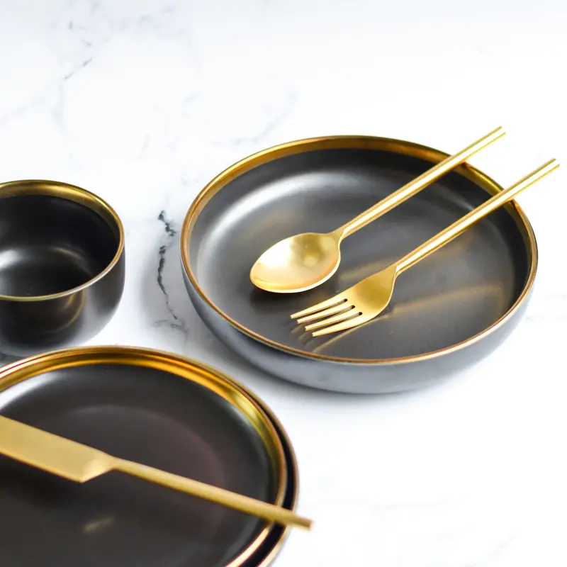 Vera Black Deep Pasta Plate – 8-Inch Ceramic Serving Dish 1
