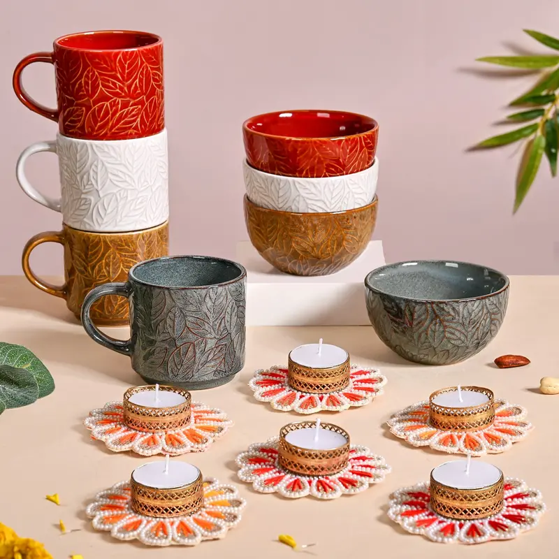Vibrant Leaf-Print Diwali Hamper With Natural Accents 1