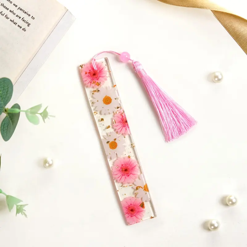 Wild Daisy Resin Bookmark Adorned With Pink Silk Tassel 1